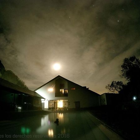 Hotel Termales Del Ruiz Gallinazo  Bagian luar foto